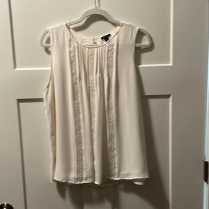 Ann Taylor size L women’s white sleeveless blouse